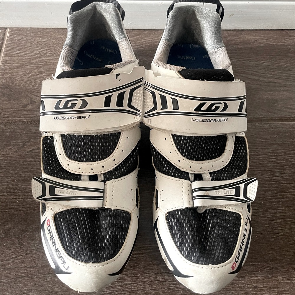Authentic Louis Garneau Cycle shoes